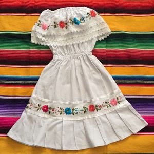 dress size for 7 years old girl